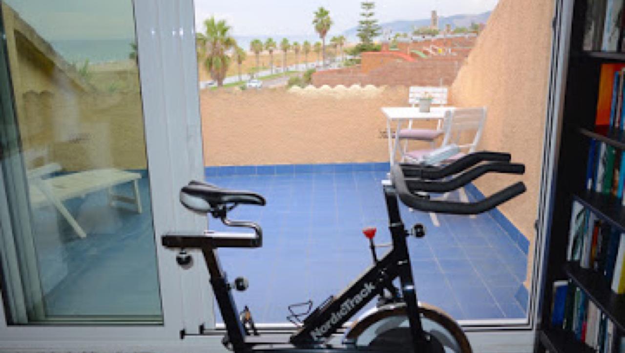 Beach House Castelldefels Exterior foto